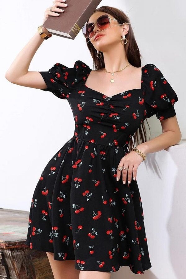 Robe Courte Noire Vintage